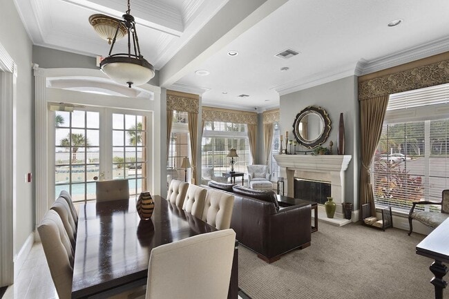 Building Photo - 5303 Bay Club Cir