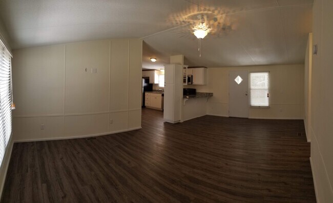 Building Photo - 135 Jo-Katherine Ln