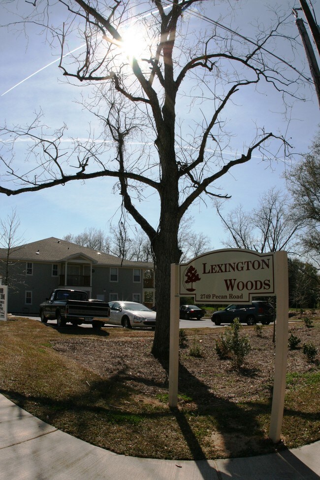 Lexington Woods Apartments Tallahassee, FL Apartment Finder