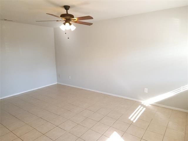 Building Photo - 1104 Suburban Dr