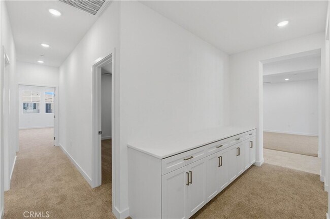 Building Photo - 11647 Saddleback Dr