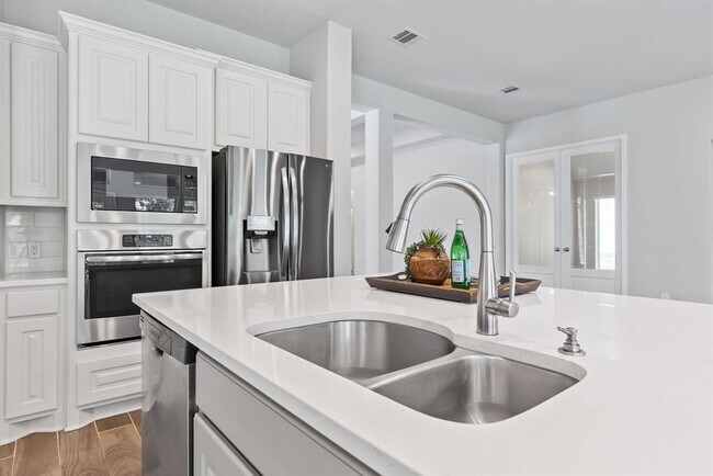 Building Photo - 3604 Mercer Rd