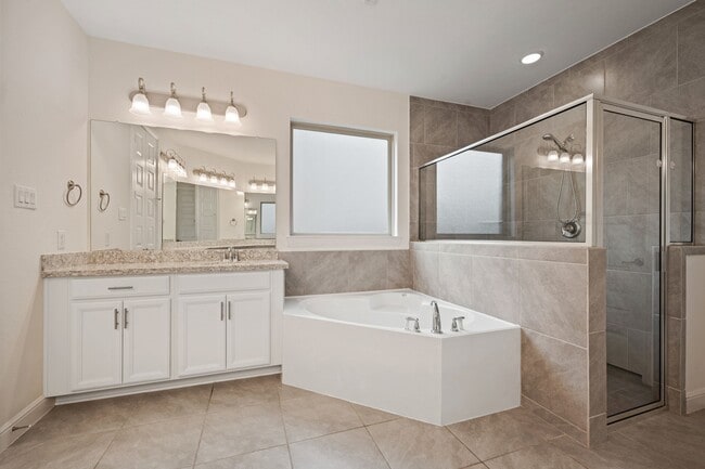 Building Photo - 4055 Woodland Meadow Dr