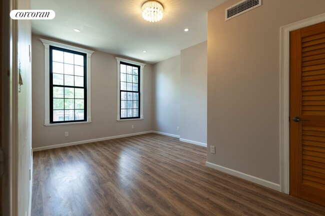 Building Photo - 741 Decatur St
