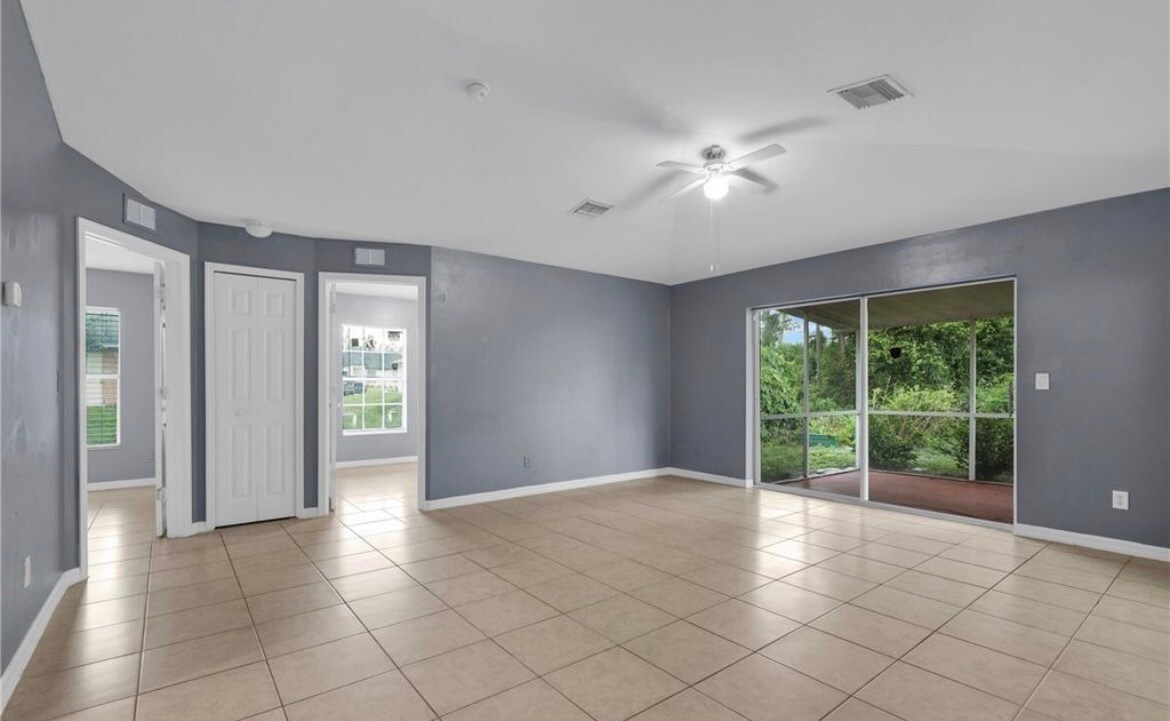 Building Photo - 4510 30th St SW