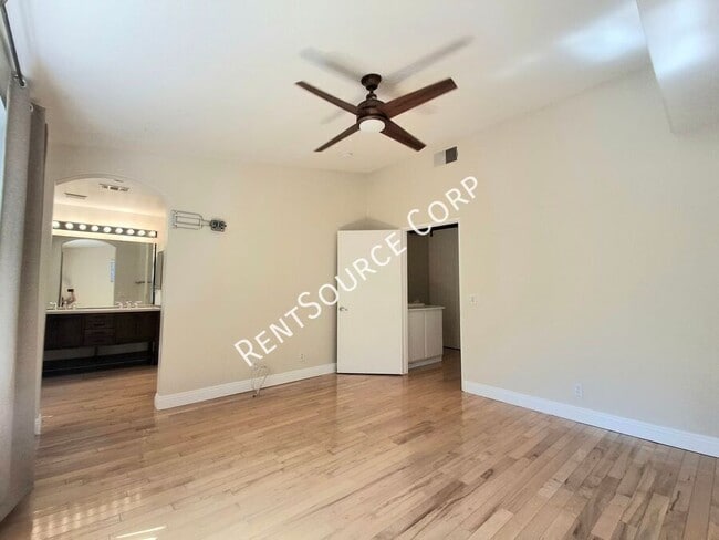 Building Photo - 22900 Cheyenne Dr