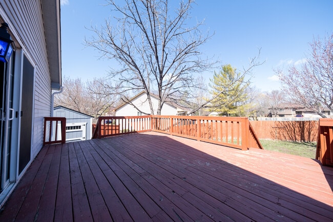 Building Photo - 1705 Slater Ln