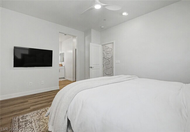 Building Photo - 1575 Crested Eagle St