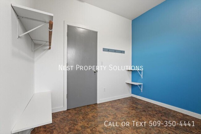 Building Photo - 7458 Bouldercrest Rd NE