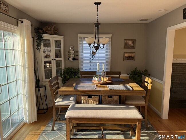 Building Photo - 15 Brookfield Dr