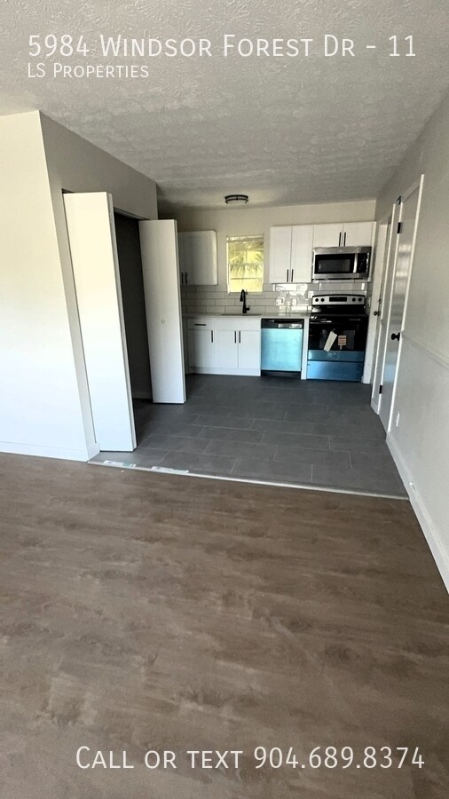 Building Photo - 5984 Windsor Forest Dr