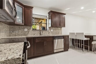 Building Photo - 16401 SW 100th Ct