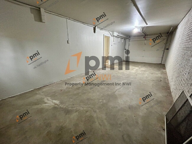 Building Photo - 1607 Monticello Park Dr