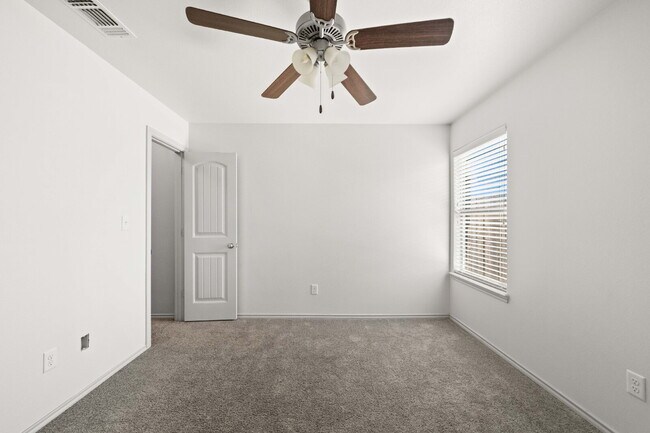 Building Photo - Beautiful 4/2/2 in Frenship ISD