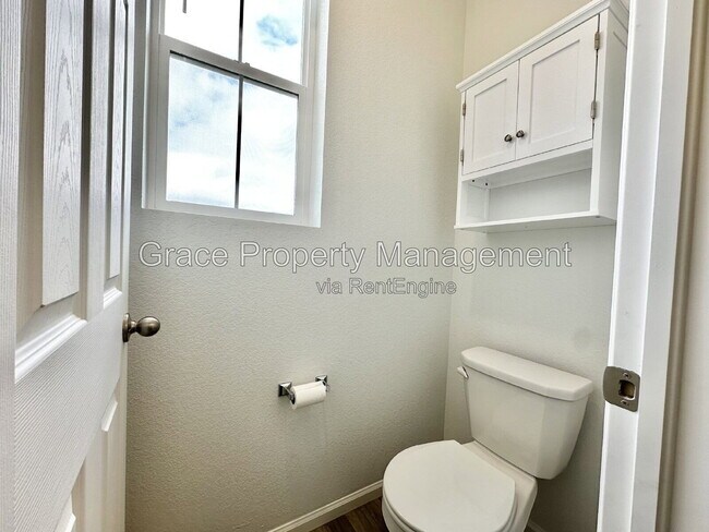 Building Photo - 47 N Uriah St