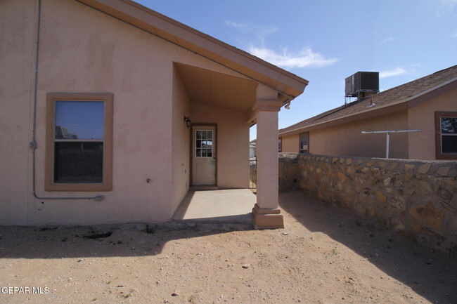 Building Photo - 14009 Robert Ituarte Dr