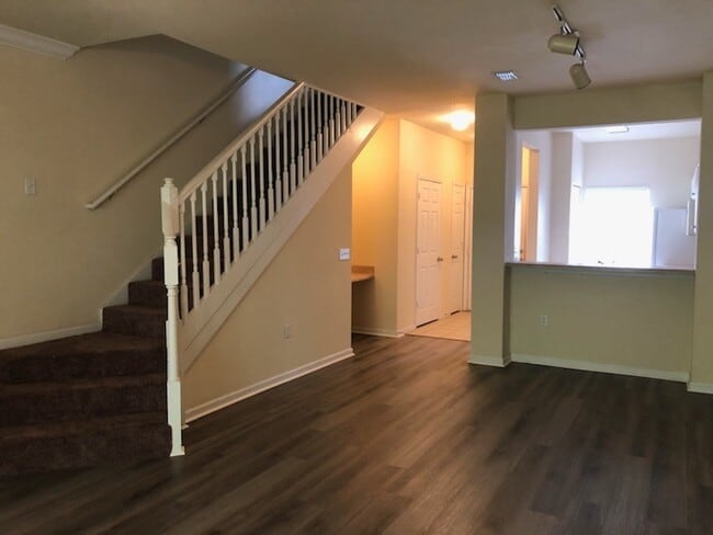 Building Photo - 2/2.5 Town Home in Magnolia Place - Availa...