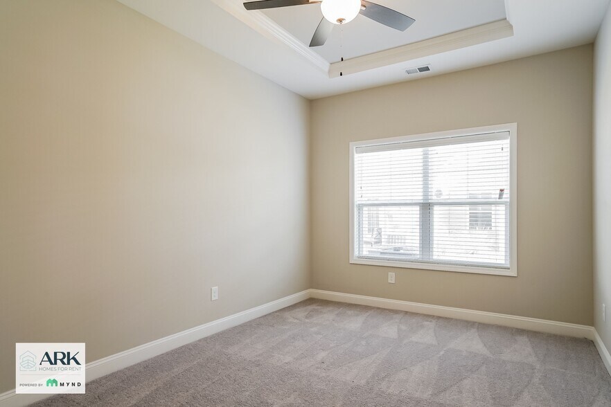 Building Photo - 3750 Summer Bay Trl
