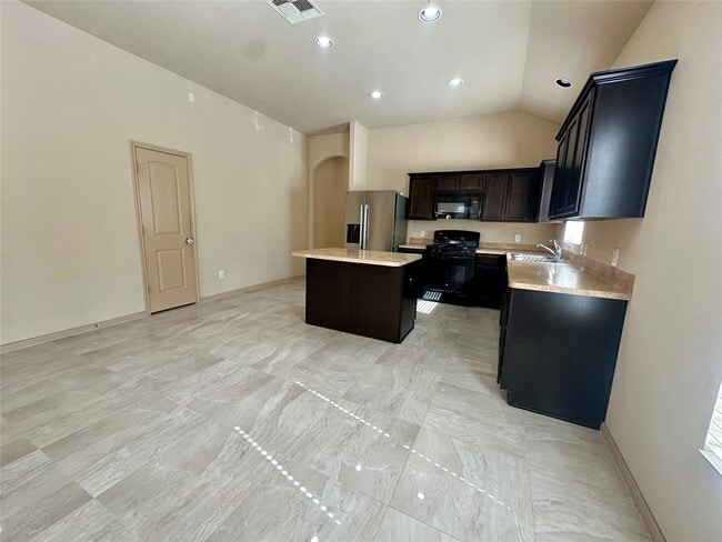 Building Photo - 5415 Sunfall Bend Ln