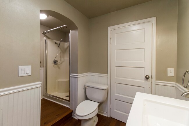 Building Photo - Cute St Johns Home with Updated Kitchen, F...