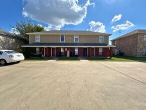 Building Photo - 1108 Shanarae Cir
