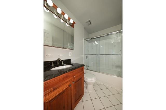 Building Photo - 45 Fairfield Way