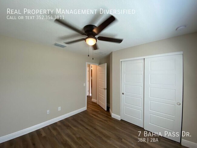 Building Photo - 7 Bahia Pass Dr