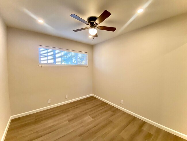 Building Photo - 5037 Morris Way