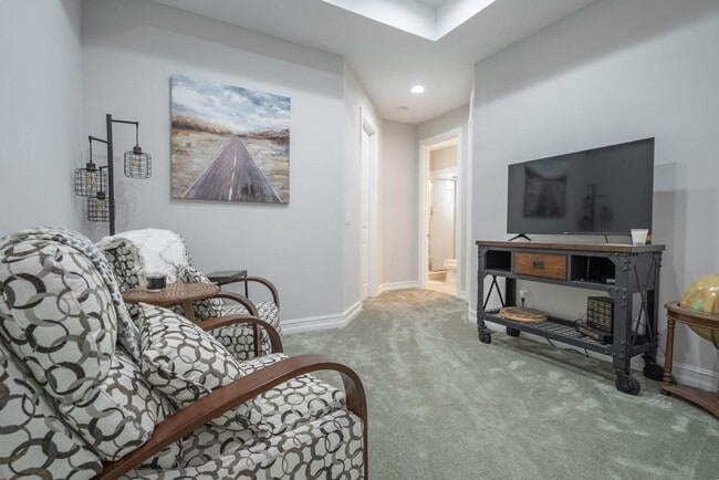 Building Photo - 11985 Park Central