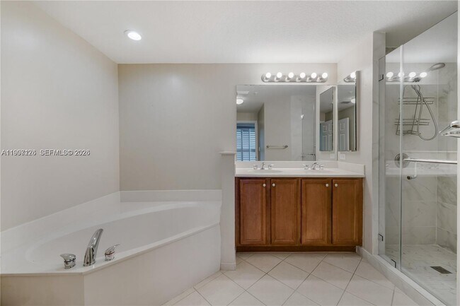 Building Photo - 9021 SW 94th St