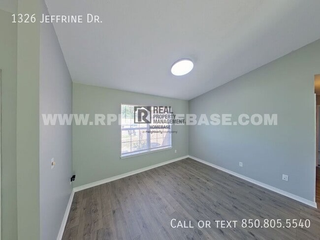 Building Photo - 1326 Jeffrine Dr
