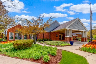 Building Photo - 1411 Johnson Dr