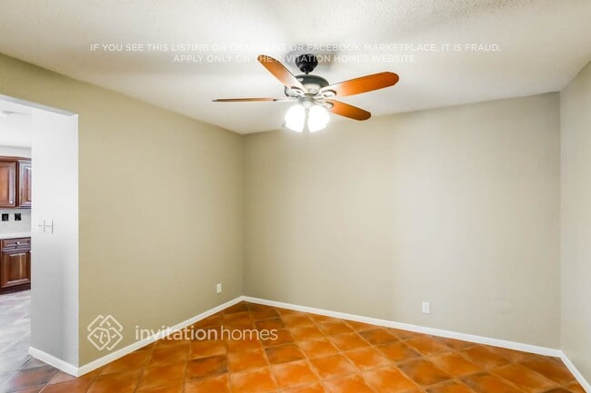 Building Photo - 10274 Ramblewood Dr