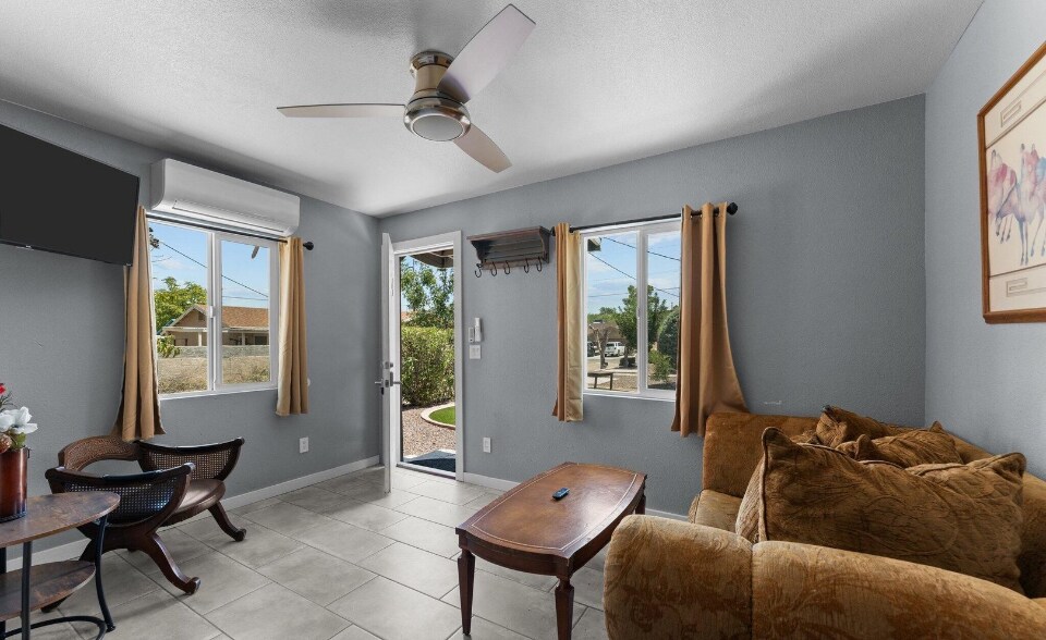 Building Photo - 496 W Mohave St