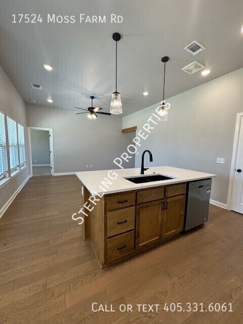 Building Photo - 17524 Moss Farm Rd