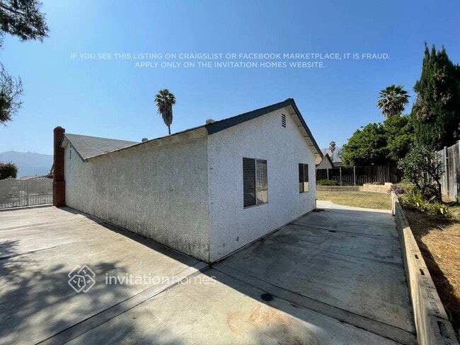 Building Photo - 11060 Davis St