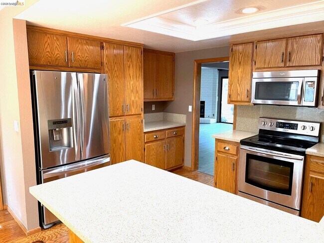 Building Photo - 1010 Camino Verde Cir