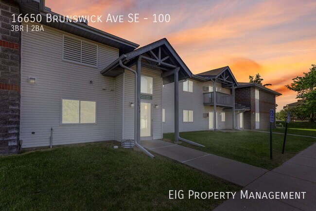 Building Photo - 16650 Brunswick Ave SE