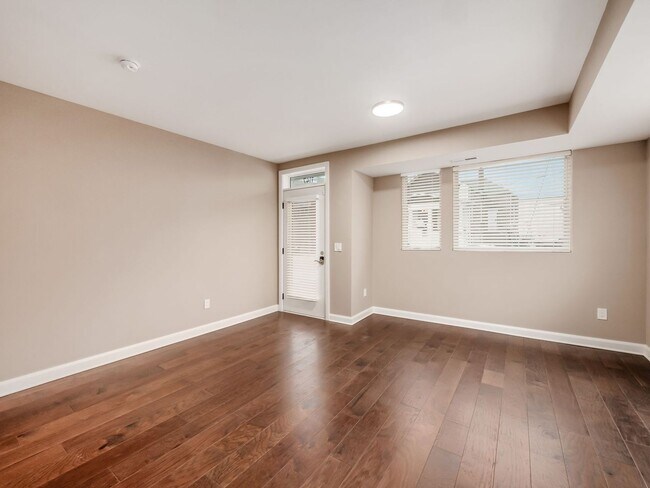 Building Photo - Luxury Living at Four X Five Condos
