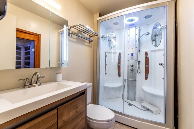 Building Photo - 4323 VT-108