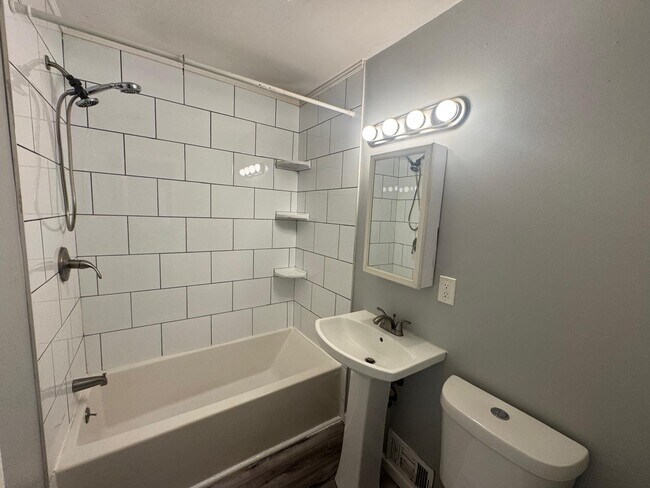 Building Photo - 19821 Lyndon St