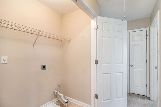 Building Photo - 395 Sugarberry Ln