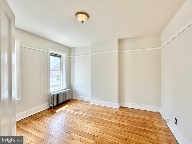 Building Photo - 52 Bayard St