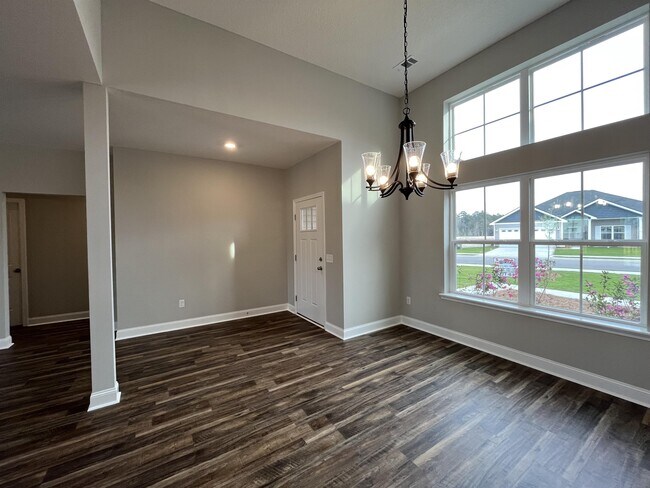 Building Photo - 486 Thorp Circle