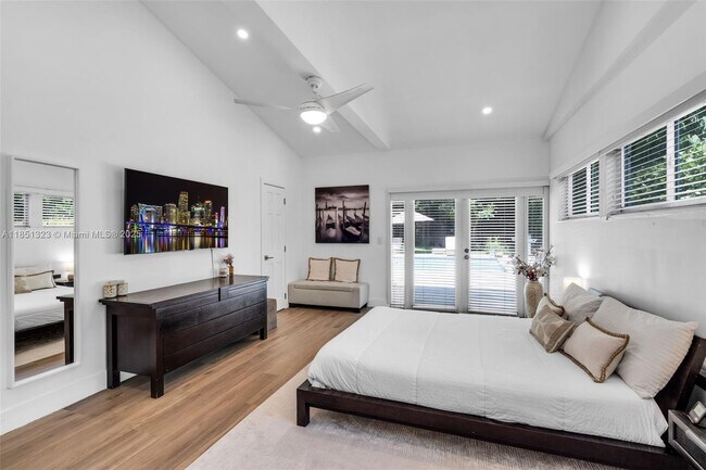 Building Photo - 12700 SW 80th Ave
