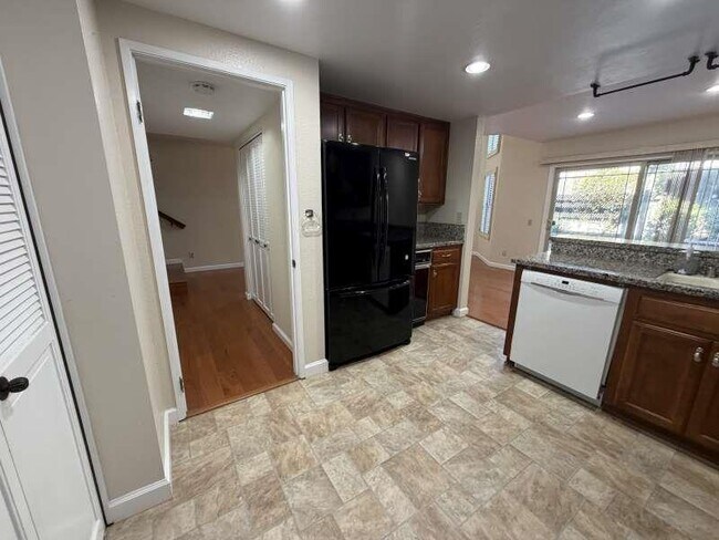 Building Photo - 4709 Malero Pl