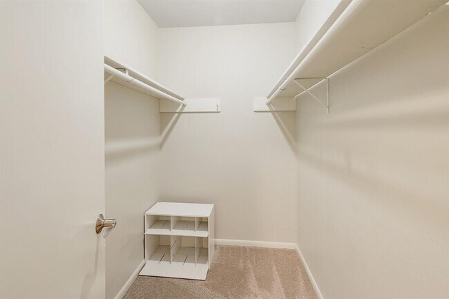 Building Photo - 8609 Melshire Dr
