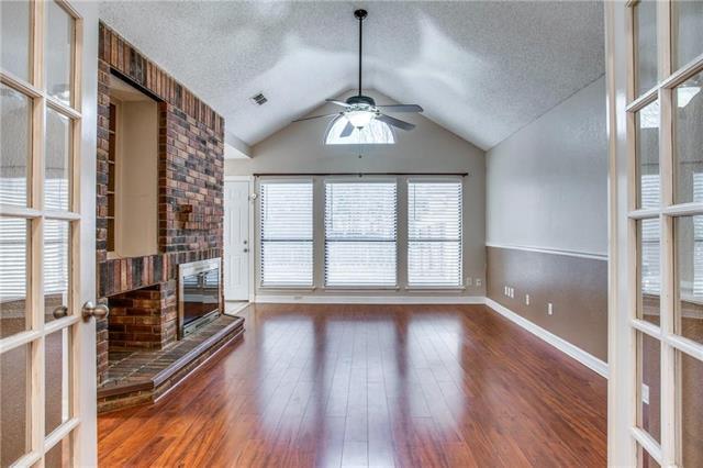 Building Photo - 435 L Thompson St