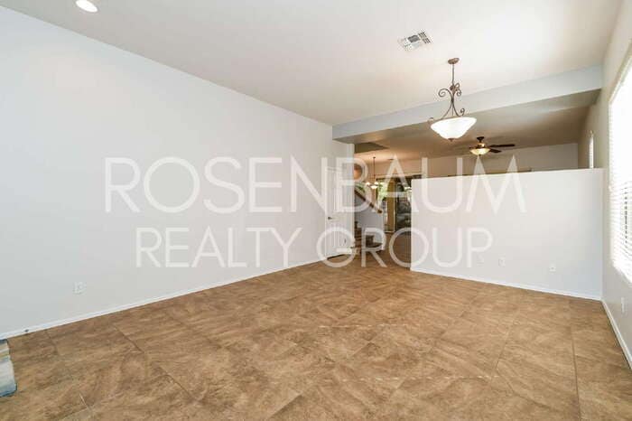 Building Photo - 1949 W Olive Way