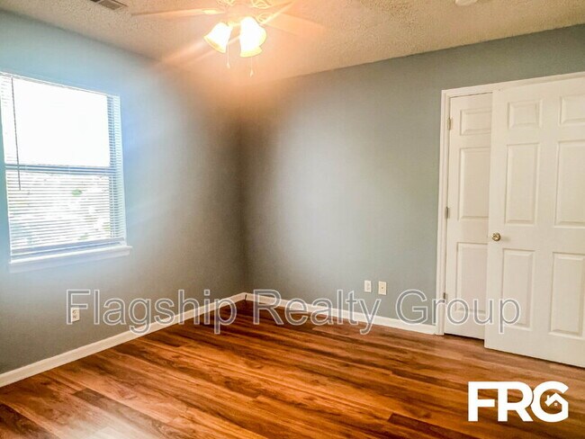 Building Photo - 205 Wyndham Cir